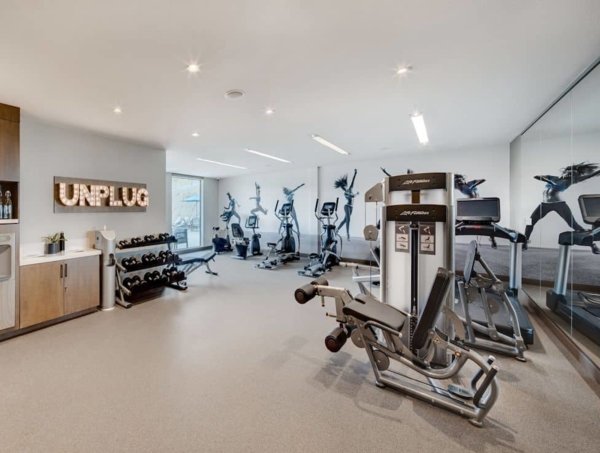 photo of the exercise room with treadmills and 